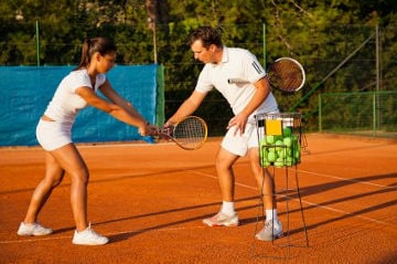 How To Find A Tennis Pro That’s Right For You